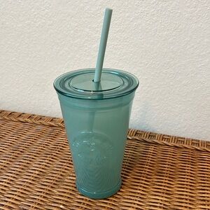 Starbucks recycled cup with straw